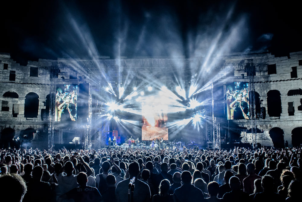 1642674403413376.jpg 1642674403413376.jpg